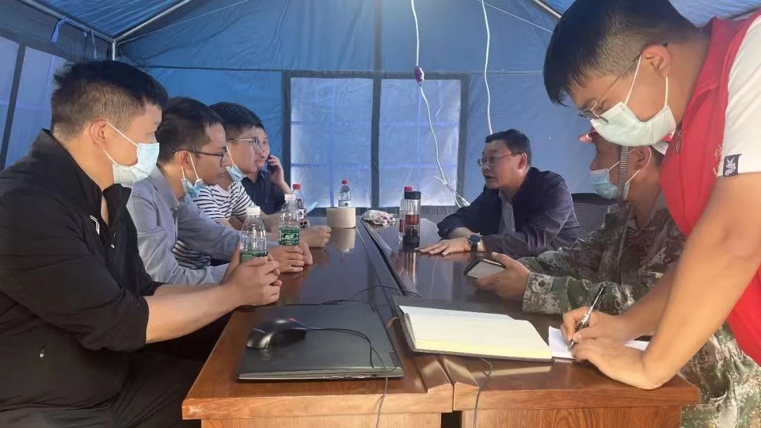 立即博平台科技成都分公司参与泸定抗震保电 title=
